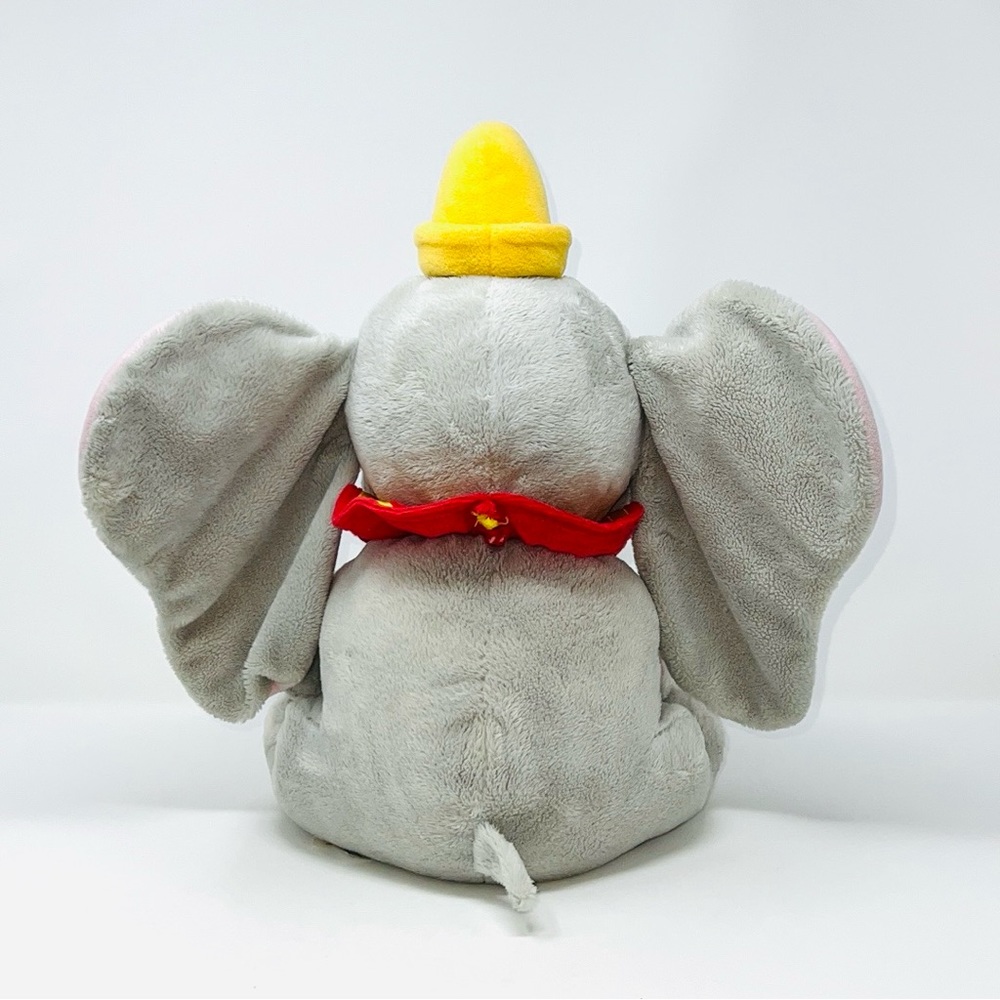 Disney Store Authentic Dumbo - Picture 2 of 11